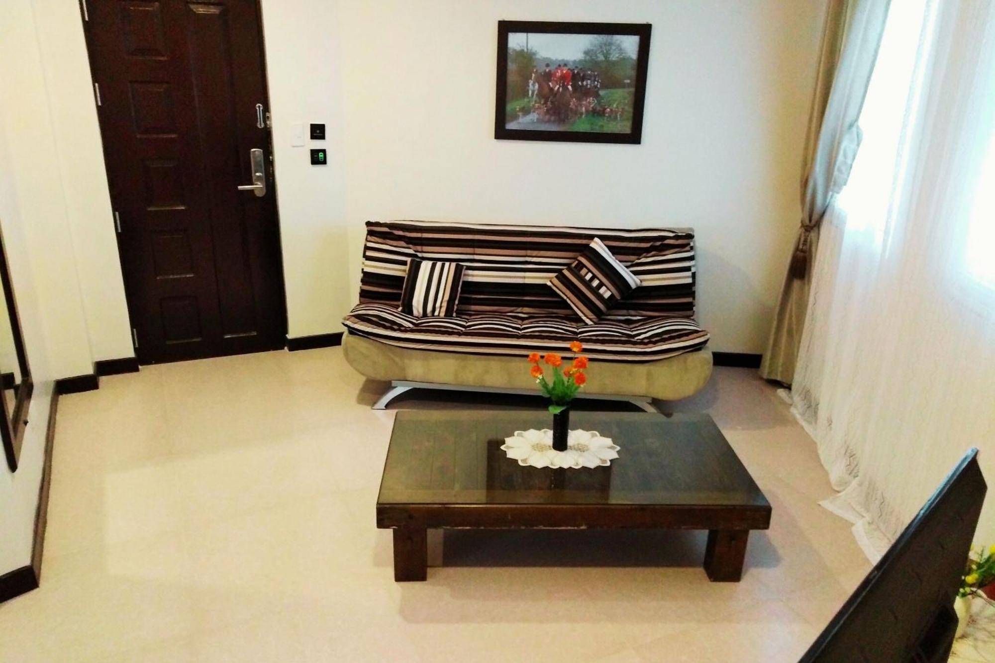 Venezia Suites Hotel Iloilo Szoba fotó