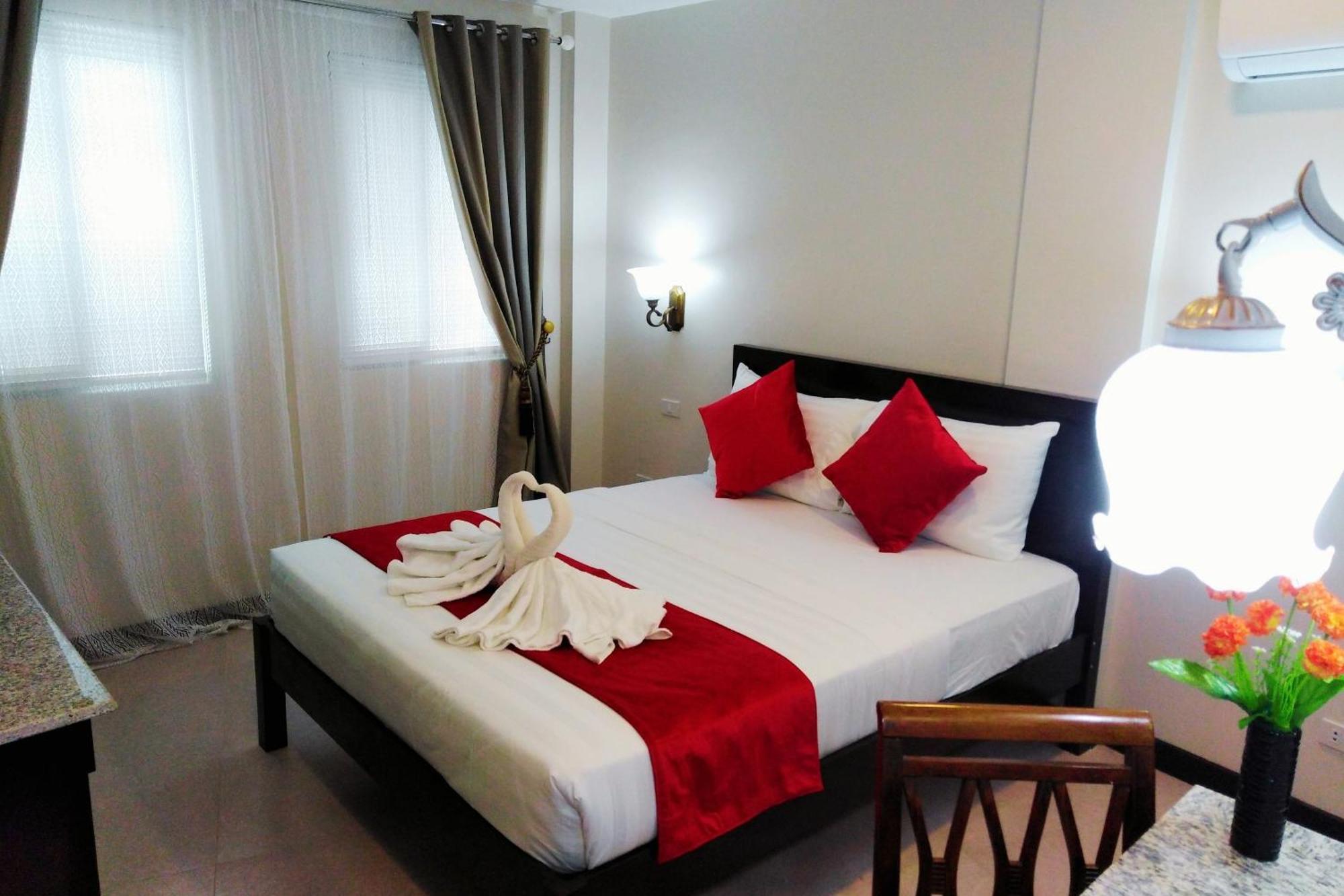 Venezia Suites Hotel Iloilo Szoba fotó