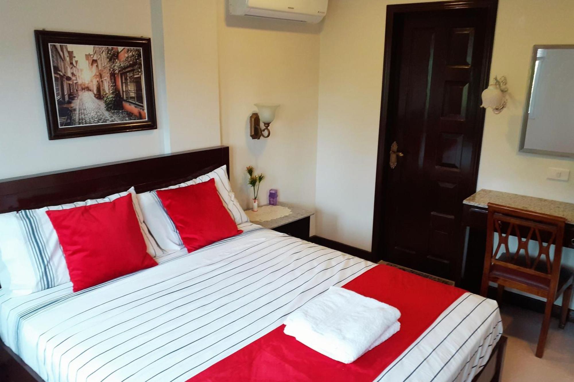 Venezia Suites Hotel Iloilo Szoba fotó