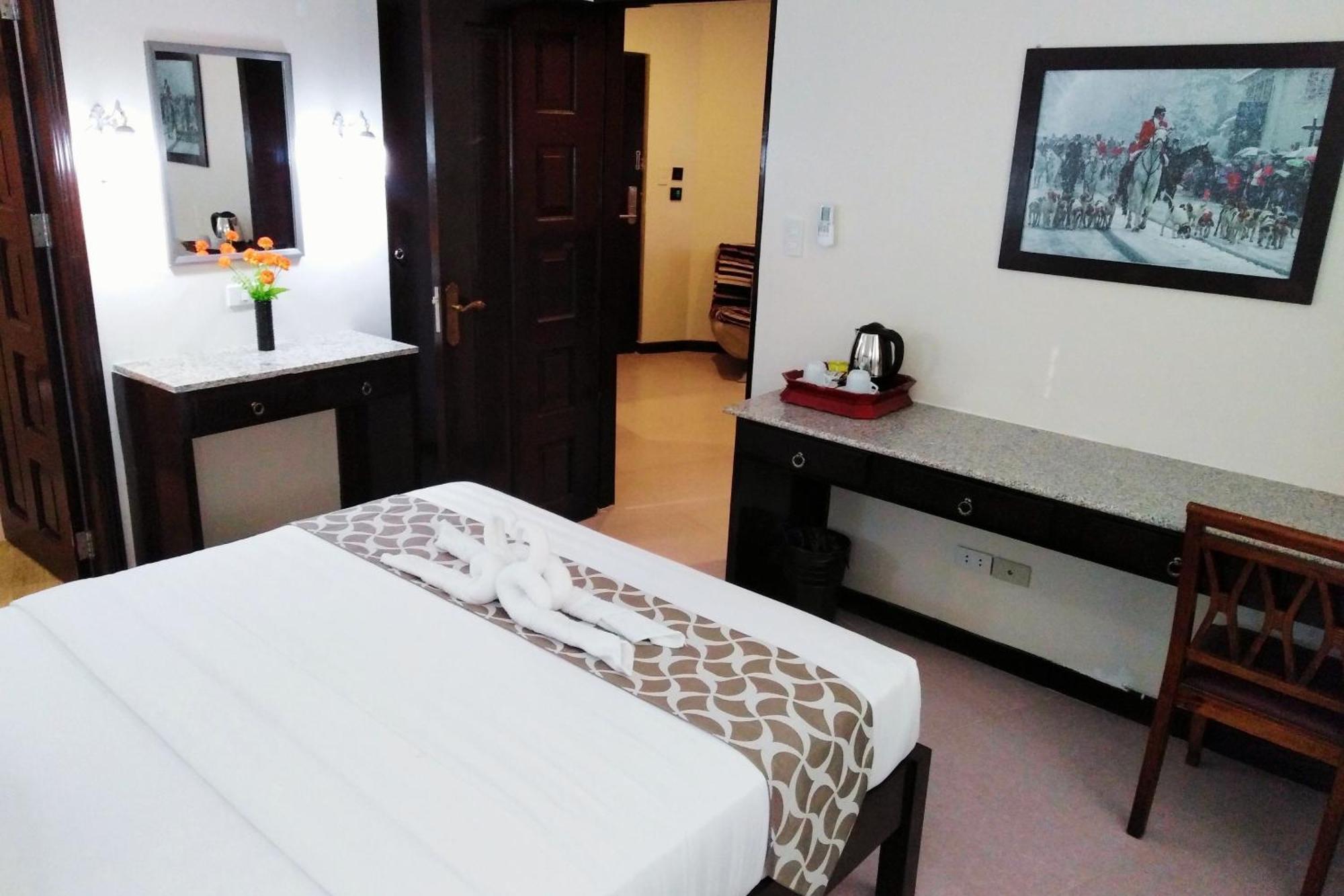 Venezia Suites Hotel Iloilo Szoba fotó