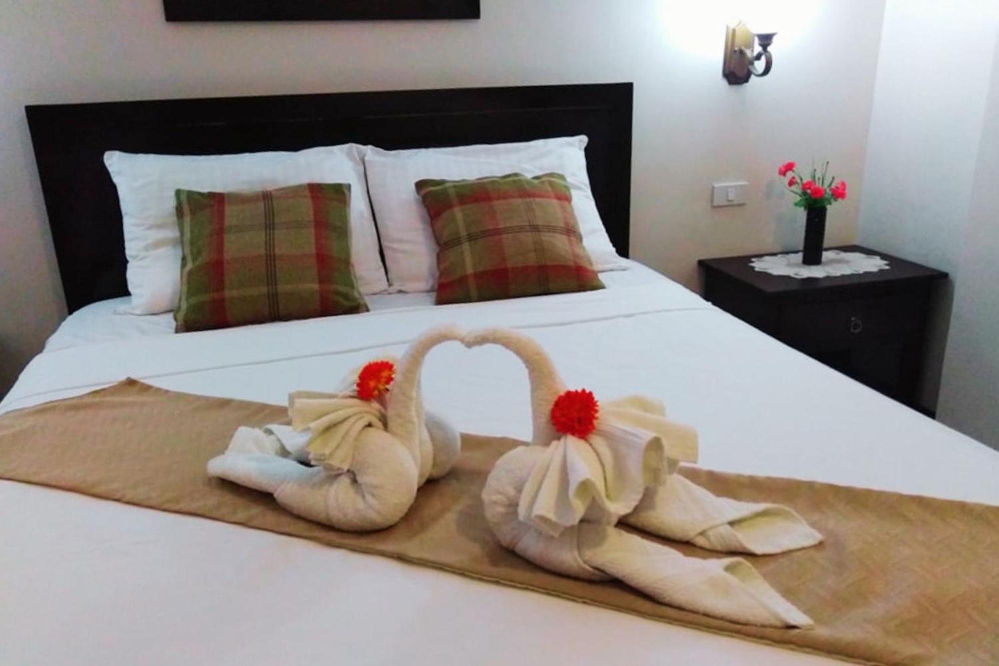 Venezia Suites Hotel Iloilo Szoba fotó