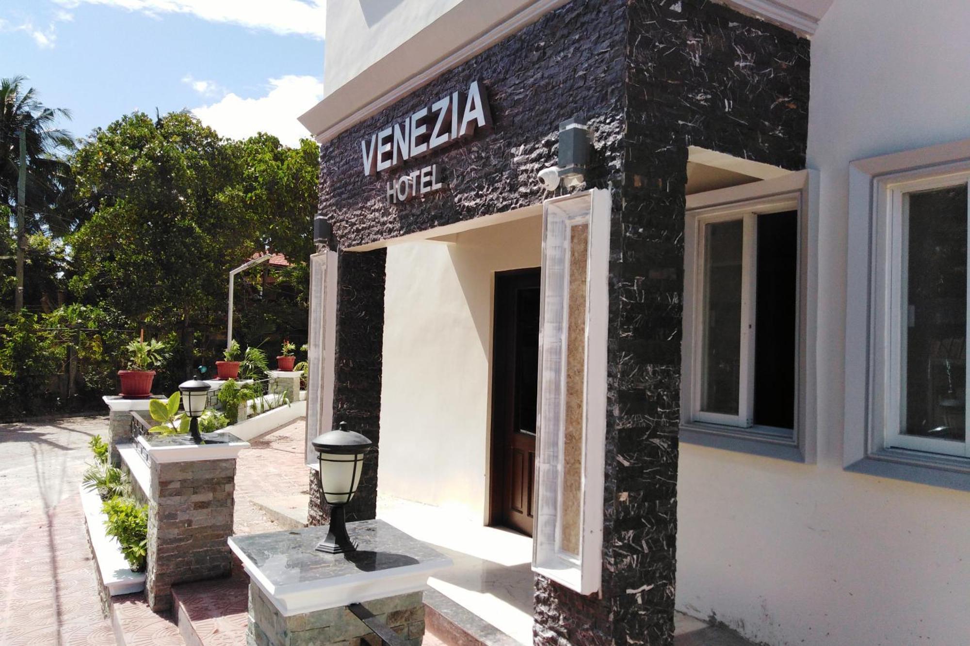 Venezia Suites Hotel Iloilo Kültér fotó