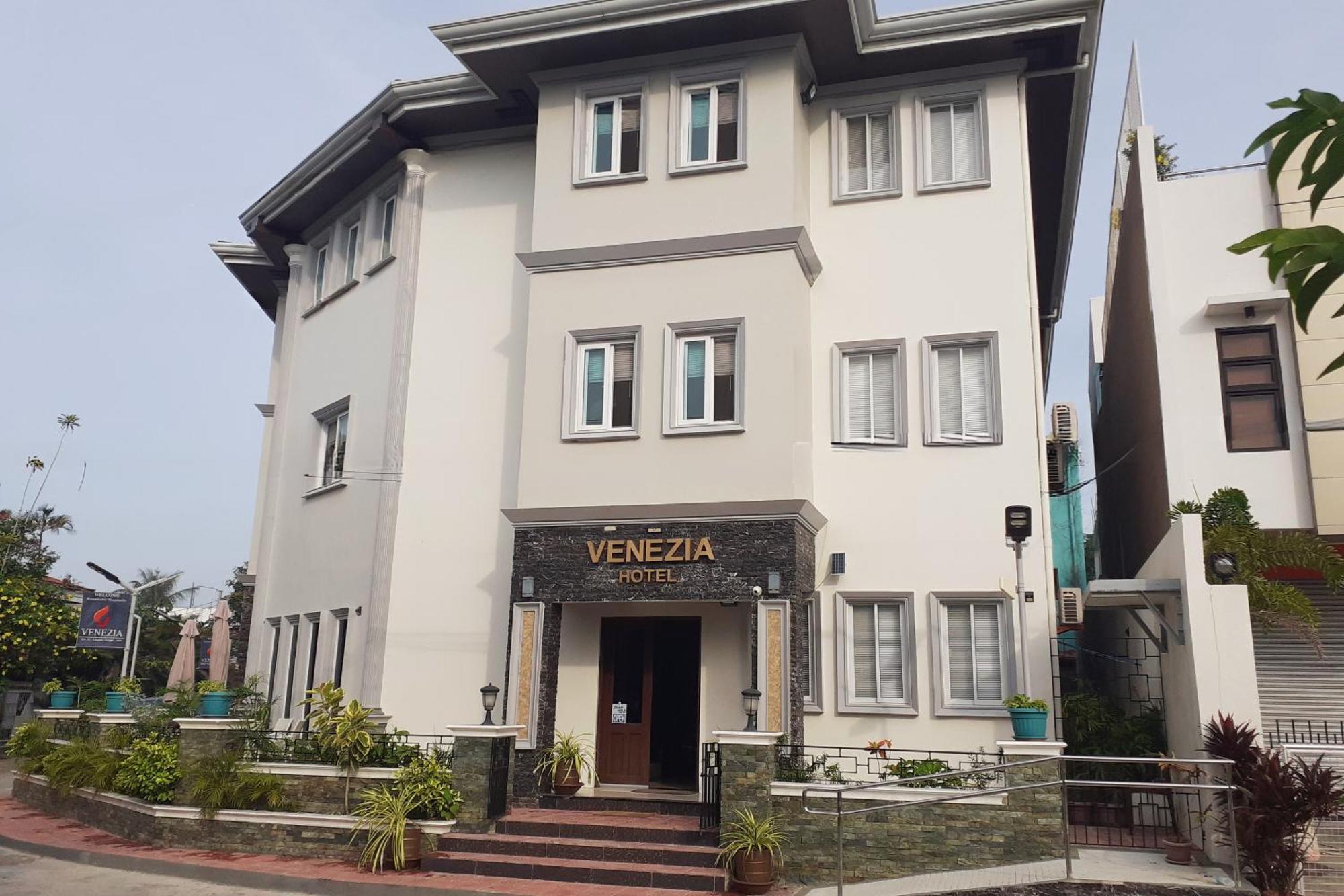 Venezia Suites Hotel Iloilo Kültér fotó