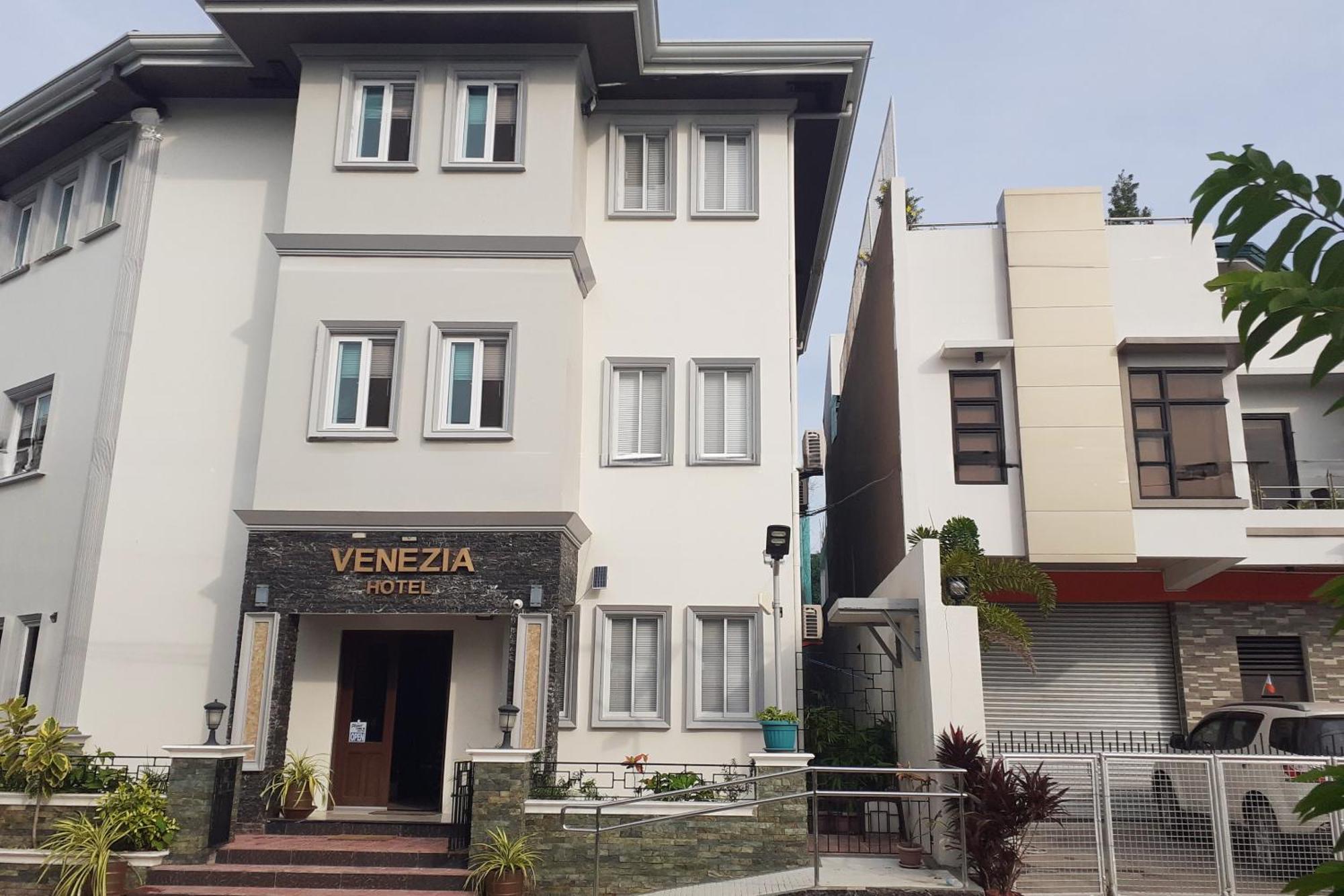 Venezia Suites Hotel Iloilo Kültér fotó