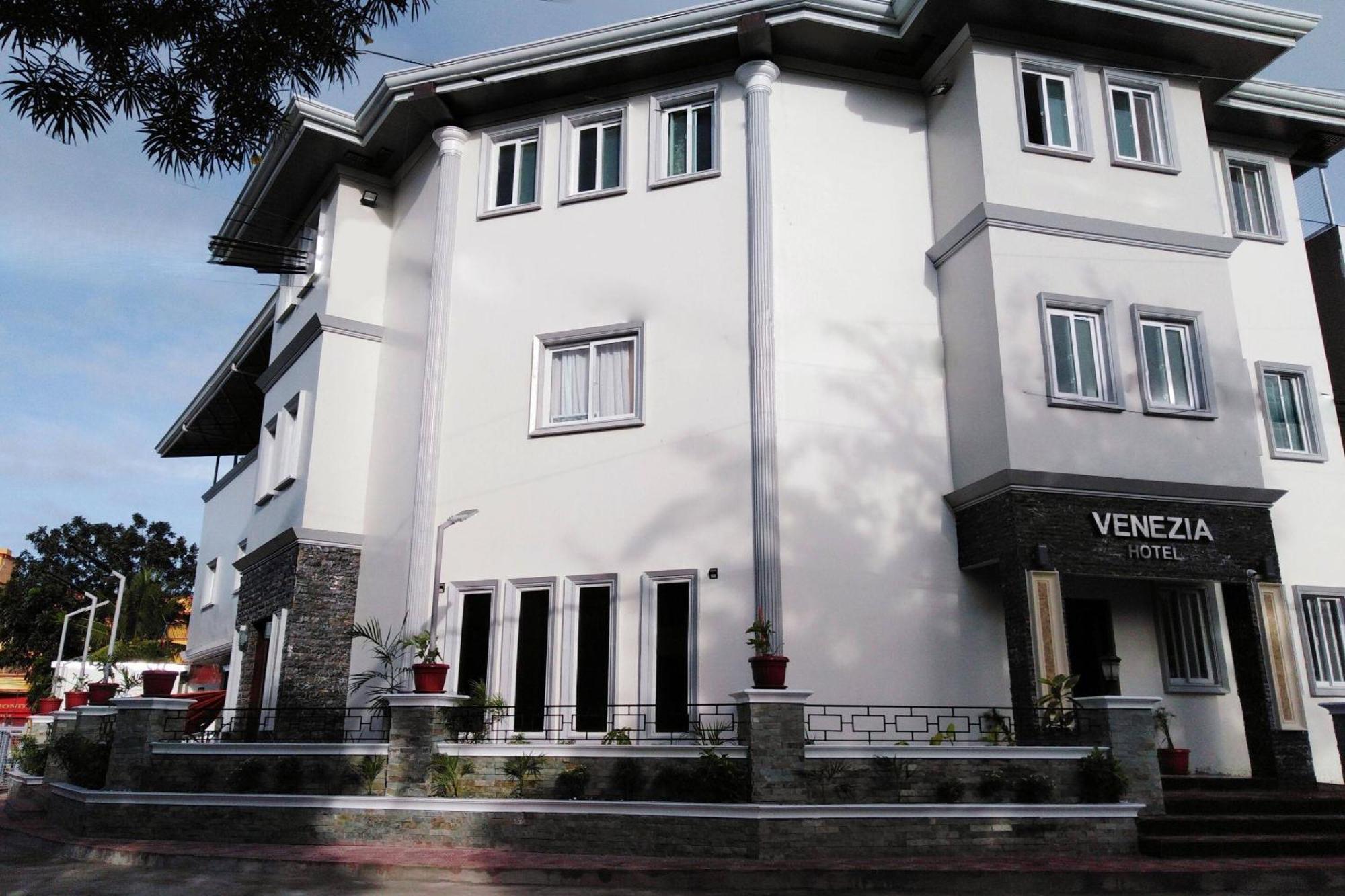 Venezia Suites Hotel Iloilo Kültér fotó