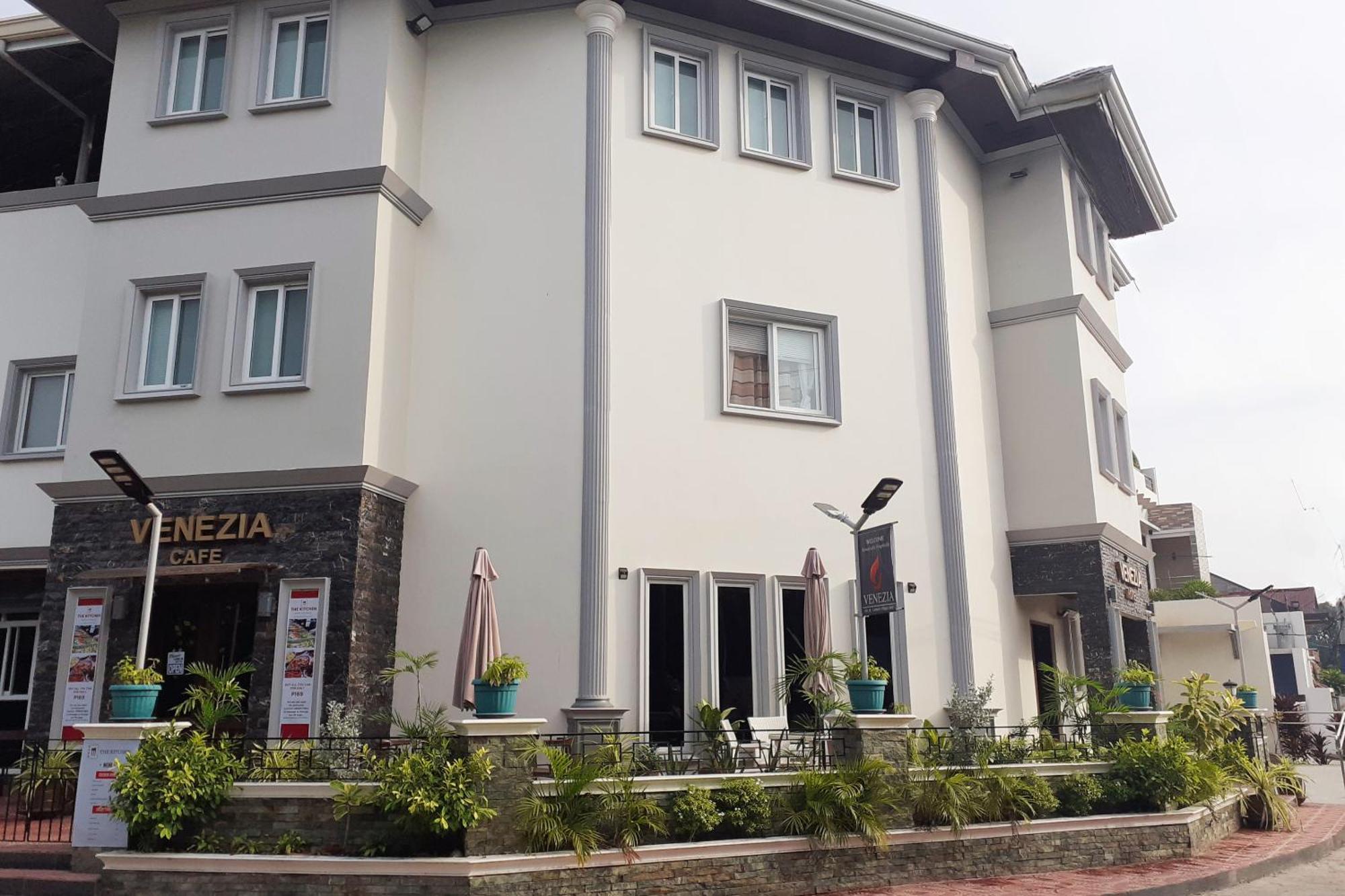 Venezia Suites Hotel Iloilo Kültér fotó