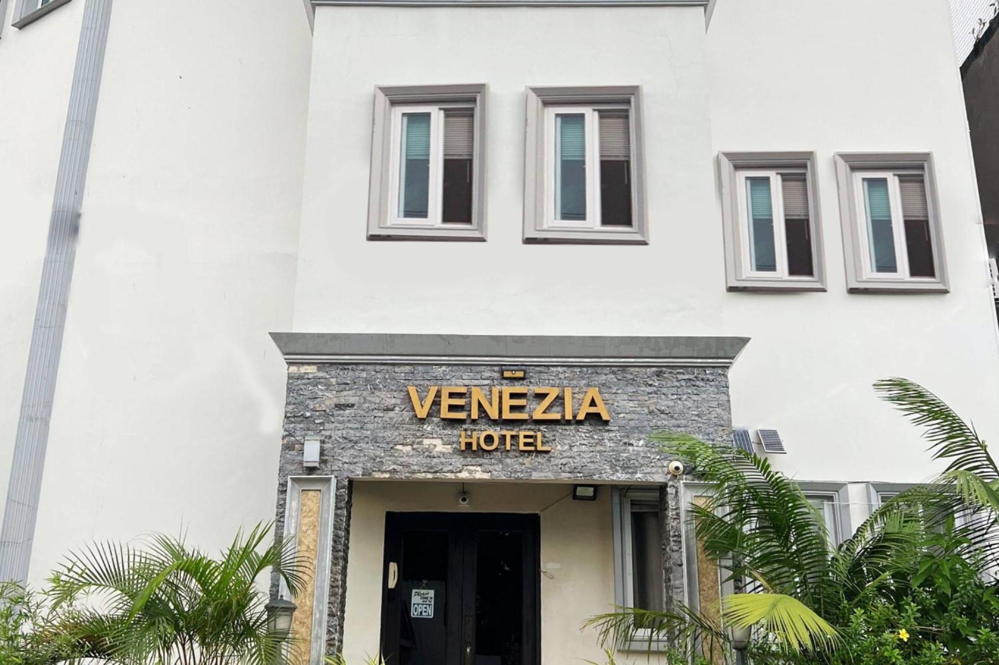 Venezia Suites Hotel Iloilo Kültér fotó