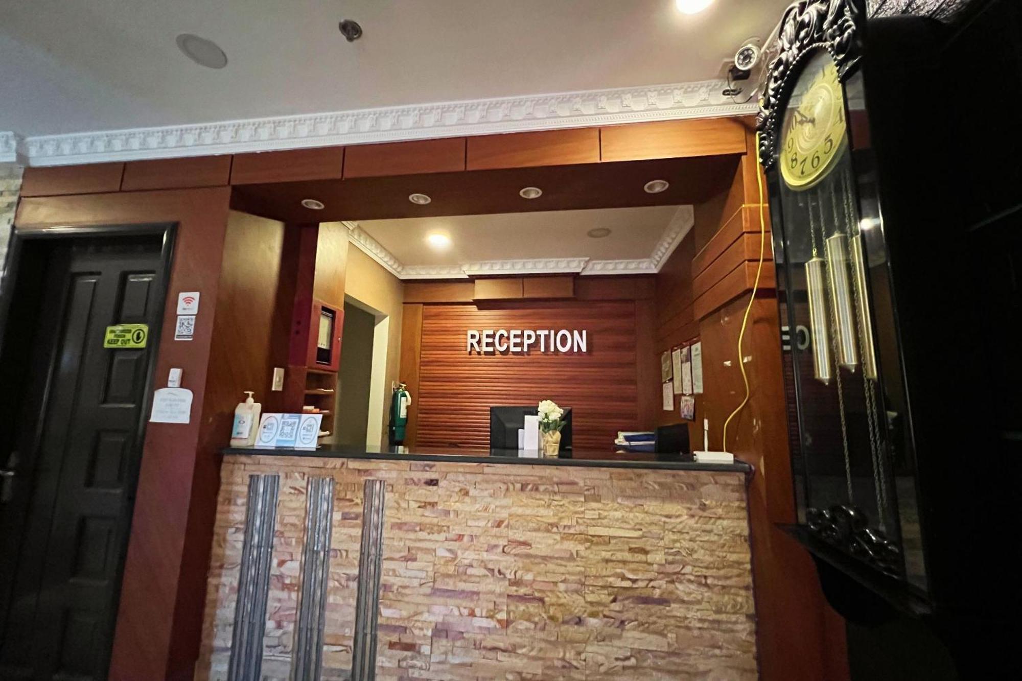 Venezia Suites Hotel Iloilo Kültér fotó