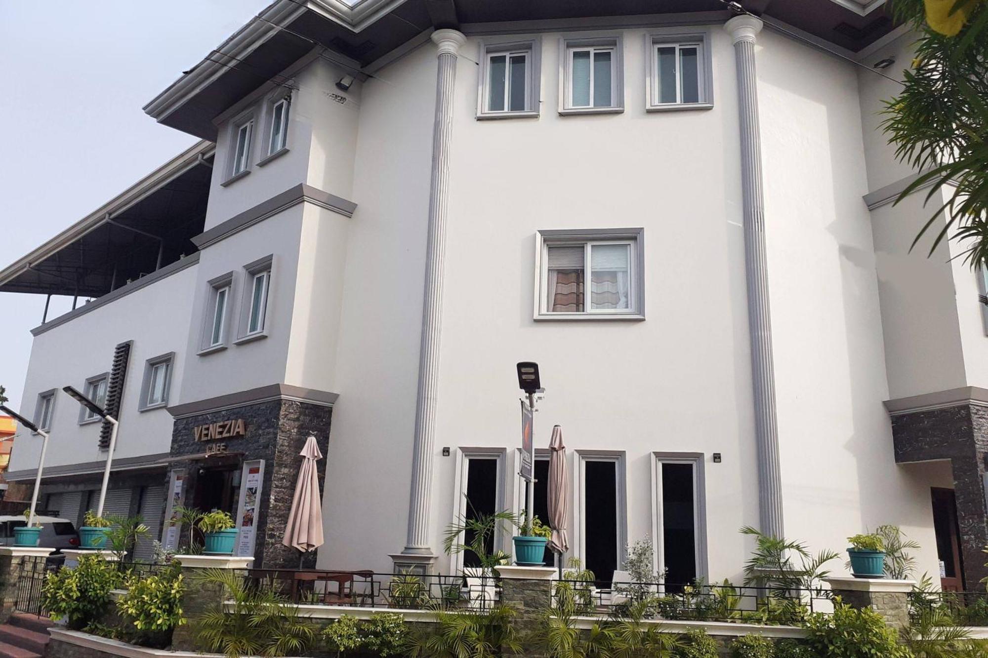Venezia Suites Hotel Iloilo Kültér fotó