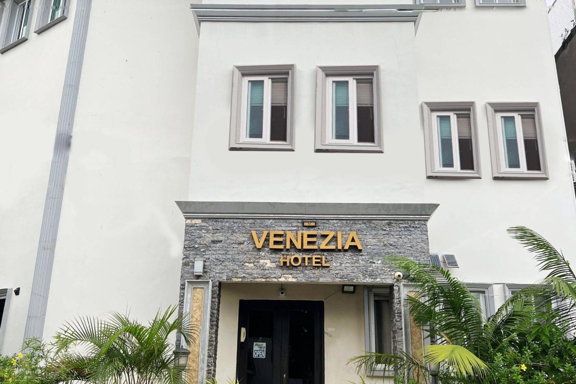 Venezia Suites Hotel Iloilo Kültér fotó