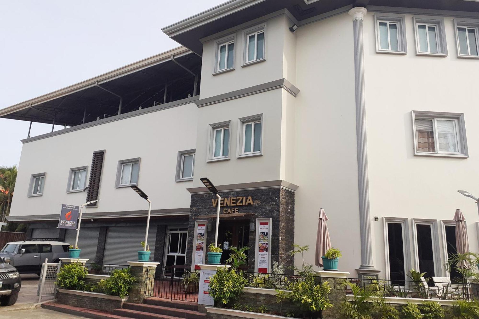 Venezia Suites Hotel Iloilo Kültér fotó